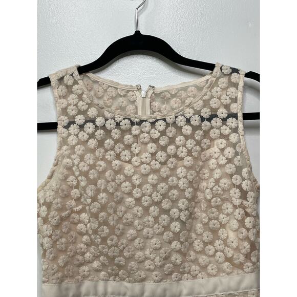 Banana‎ Republic Embroidered Floral Round Neck Peplum Top Cream Women's Size 0 - Picture 3 of 8